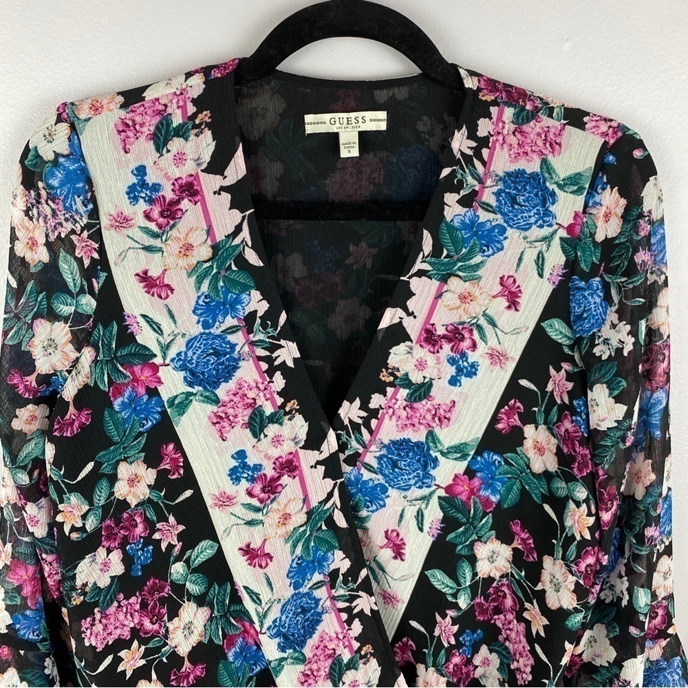 ✨3/$20✨ Guess Los Angeles Floral Faux Wrap Blouse Small Sheer Bell Sleeve Top - Picture 5 of 14